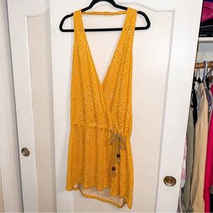 Diane von Furstenberg Halter Linen Silk Mini Dress in Yellow Polka dot Size M